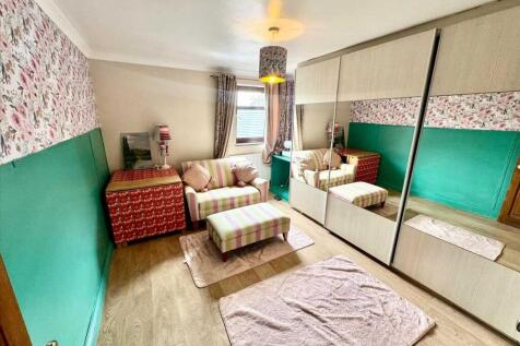 Bedroom 2 (Second