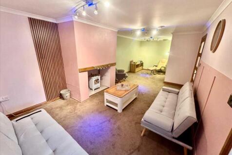 Lounge (Ground Floor