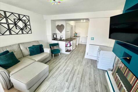 Lounge/Kitchen