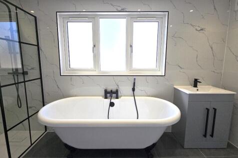 En-Suite 1