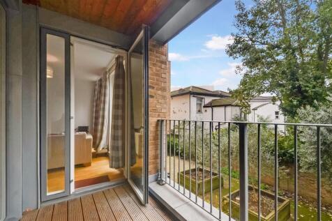 Balcony_Pic_ (1).jpg