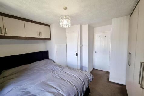 Bedroom 1.jpeg