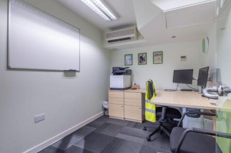 115_Vicarage_Lane_E15.jpg