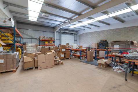 26Unit_14_Easter_Industrial_Park_RM13.jpg