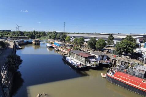 River Roding photo.jpg