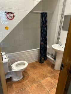14-Bathroom_2-0001.jpg