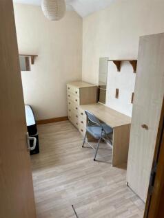 09-Bedroom_3-0001.jpg