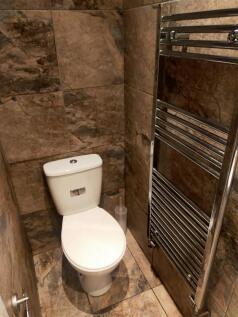 bathroom2.jpg