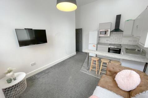 2 Dell Street-895