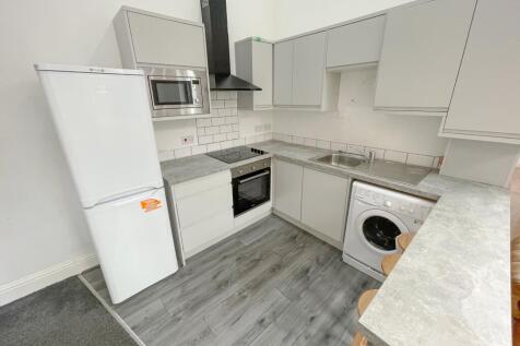 2 Dell Street-894