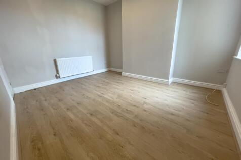 2 Sweden Grove 7