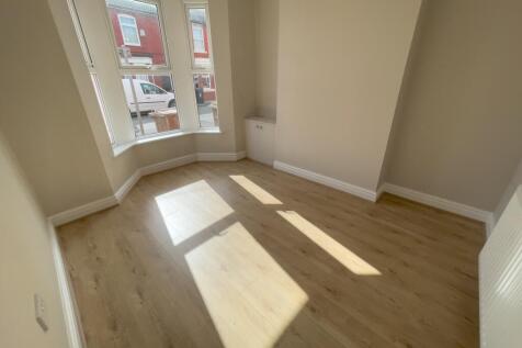 2 Sweden Grove