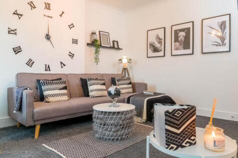 Apt 6 1a Holmes St L