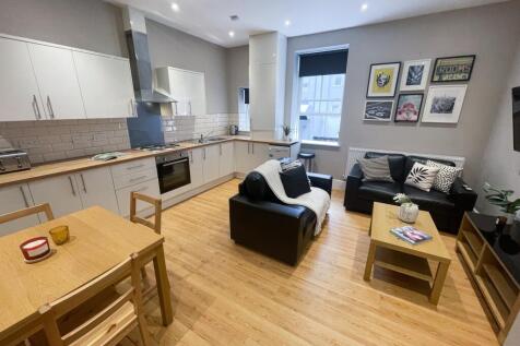 2, 43a Hardman Stree