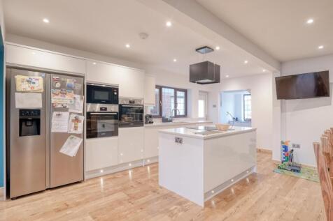 Lounge / Kitchen / Diner