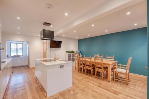 Lounge / Kitchen / Diner