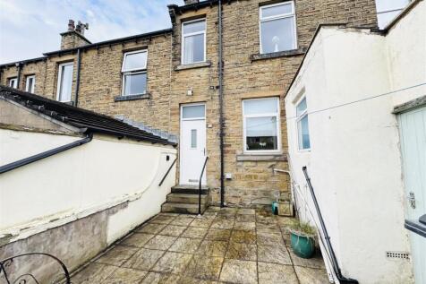 REAR YARD &amp; OUTHOUSE
