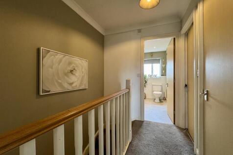 SECOND FLOOR LANDING