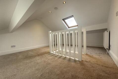 ATTIC ROOM