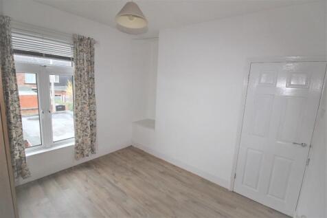 Second Bedroom (b) 