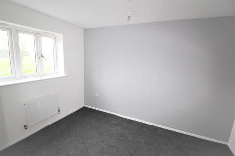 Bedroom (d)