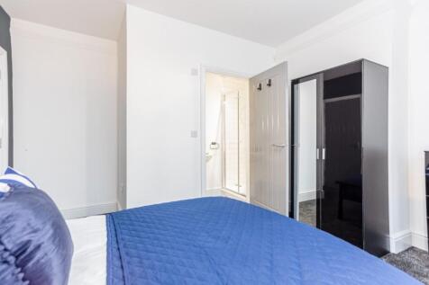 Bedroom (c)