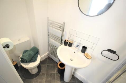 En-Suite (b)