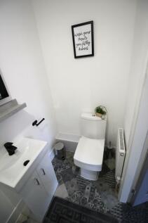 En- Suite b