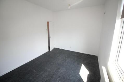 Bedroom (b) 