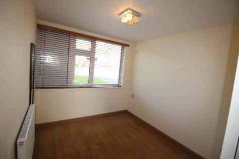 Bedroom 2 (a)