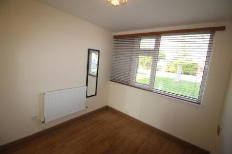 Bedroom 2 (b)