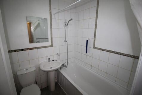 Bathroom (d)