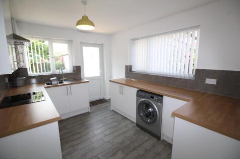 Kitchen (b) 