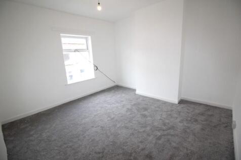 Master Bedroom (b) 