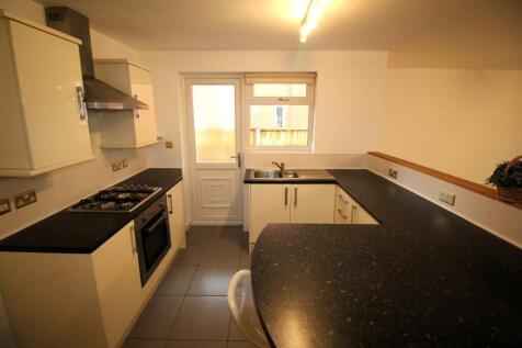Kitchen (b) 