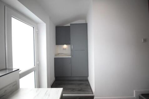 Kitchen (c) 