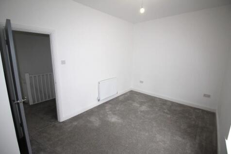 Bedroom (b) 