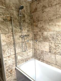 Bathroom (b) 