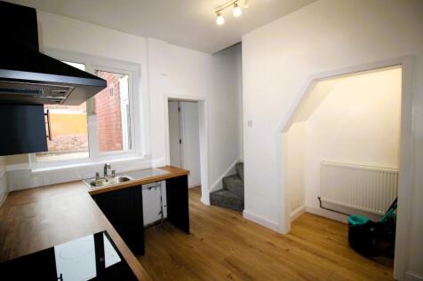 Kitchen (c) 