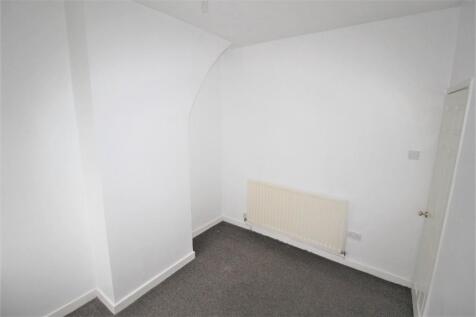 2nd Bedroom (b)