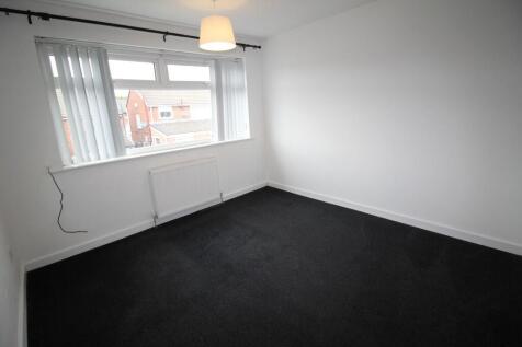 2nd Bedroom (b) 