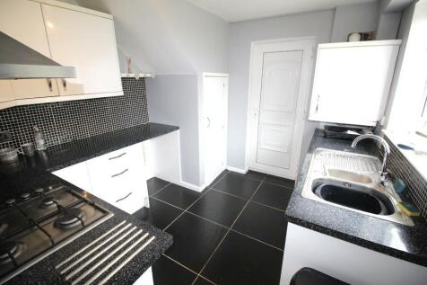 Kitchen (b) 