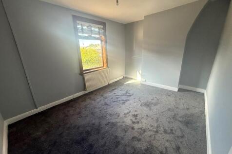 Bedroom (e)