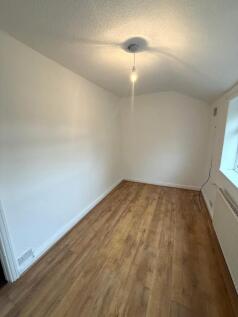 Second bedroom (h)