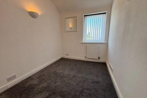 3rd Bedroom (b) 