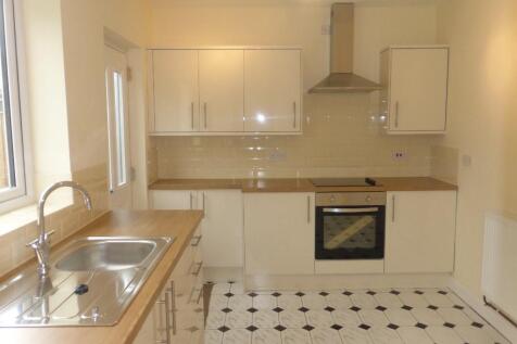 Kitchen (b)