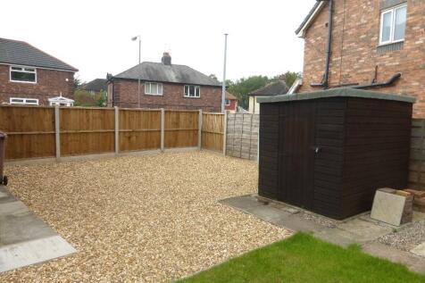 Rear garden (l)