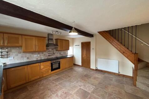 Kitchen (b)