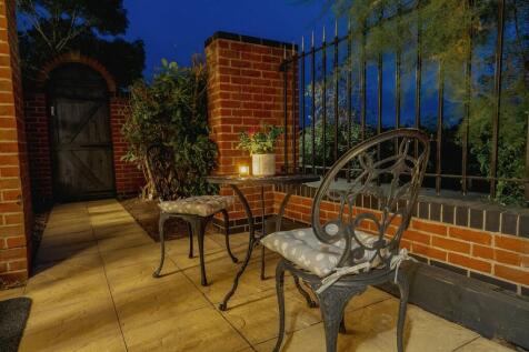 Twilight seating ...