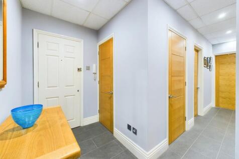 Entrance HallCAM0...